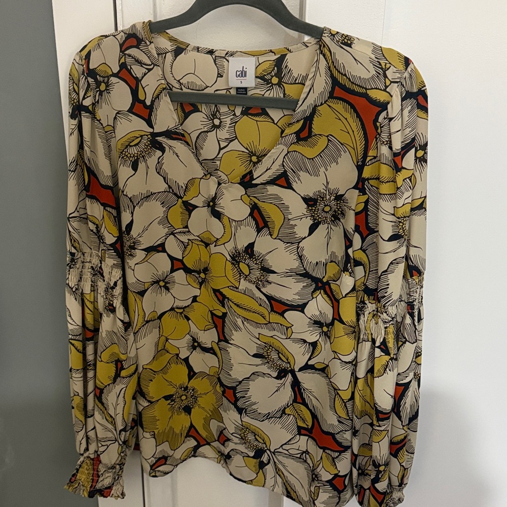 Cabi Sequel Blouse #3954, Yellow Floral V-Neck Long Sleeve Blouse, Small